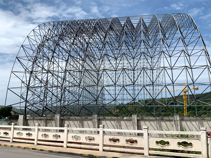 米泉山寨矿储煤棚网架